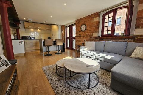 2 bedroom apartment for sale, Biddle & Shipton, Gloucester Docks