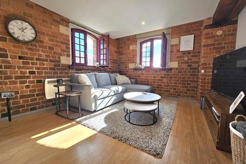 2 bedroom apartment for sale, Biddle & Shipton, Gloucester Docks