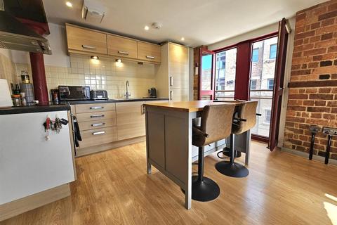 2 bedroom apartment for sale, Biddle & Shipton, Gloucester Docks