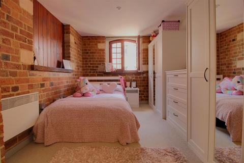 2 bedroom apartment for sale, Biddle & Shipton, Gloucester Docks
