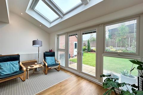 3 bedroom detached house for sale, Mary Lewis Close, Telford TF1