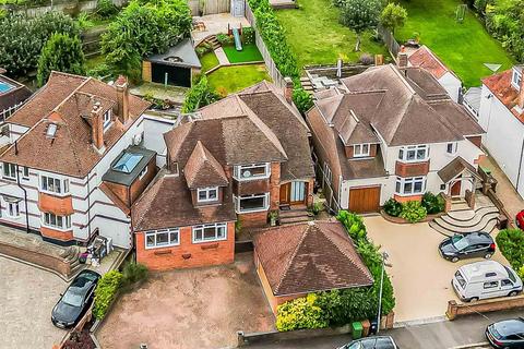 4 bedroom detached house for sale, Hilltop Crescent, Portsmouth PO6