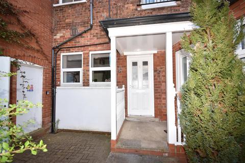 2 bedroom flat for sale, Newark Road, Lincoln