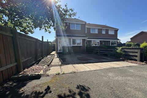 3 bedroom terraced house for sale, Manor View, Newbiggin by the Sea, Newbiggin-by-the-Sea, Northumberland, NE64 6HB