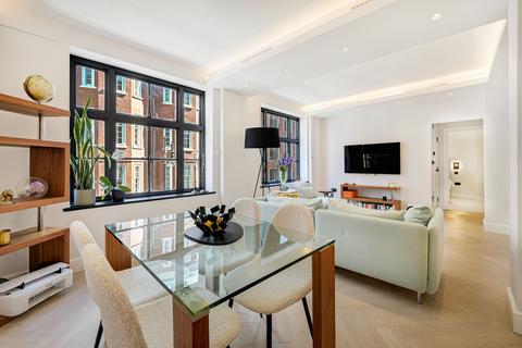 1 bedroom flat to rent, Carrington House, Hertford Street, London