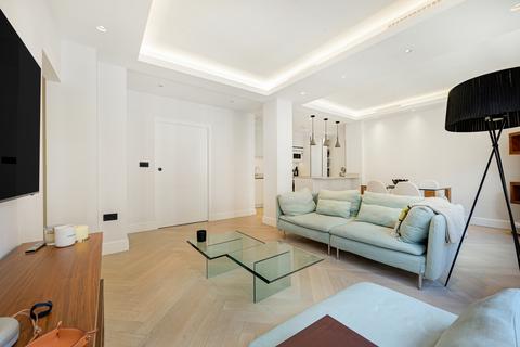 1 bedroom flat to rent, Carrington House, Hertford Street, London