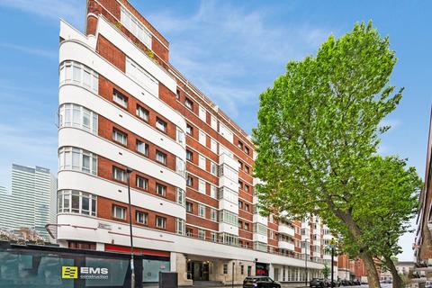 2 bedroom flat to rent, Paramount Court, 38-39 University Street, London