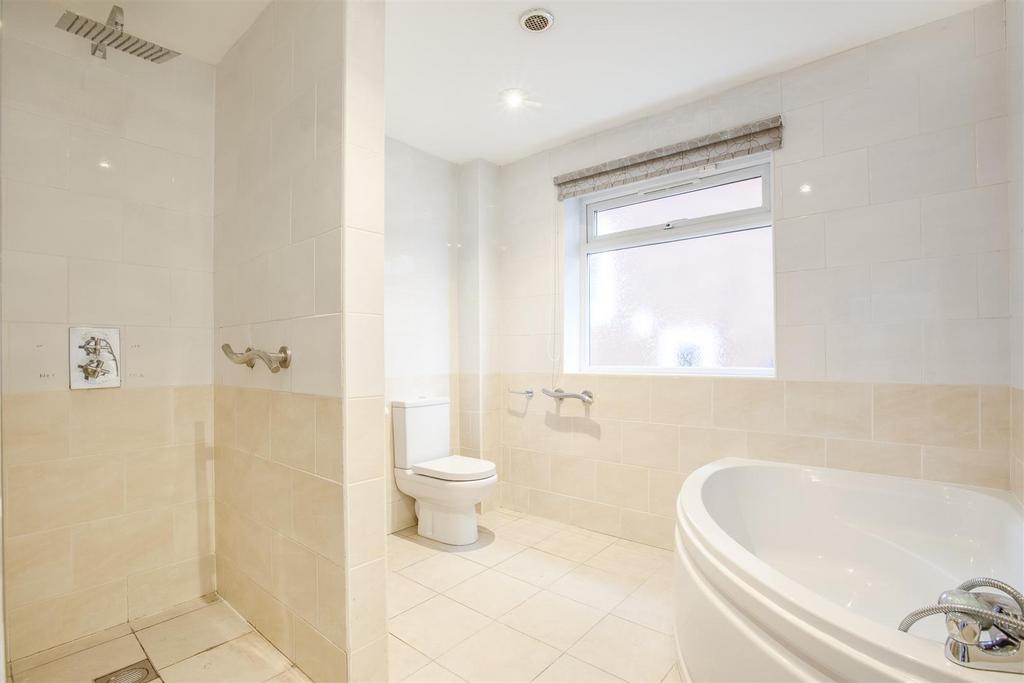 8a Southfield Drive, HP15 7 HB-1.jpg