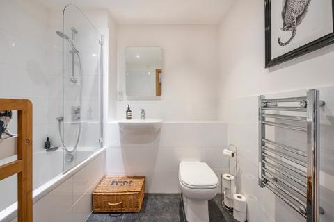 1 bedroom flat for sale, Green Lanes, Hackney, London