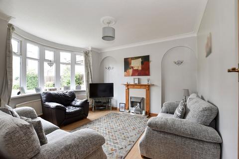 4 bedroom detached house for sale, Carlton Lane, Leeds LS26