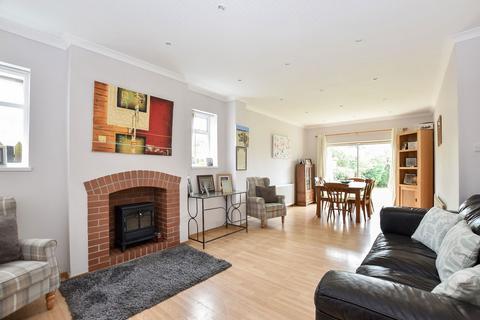 4 bedroom detached house for sale, Carlton Lane, Leeds LS26