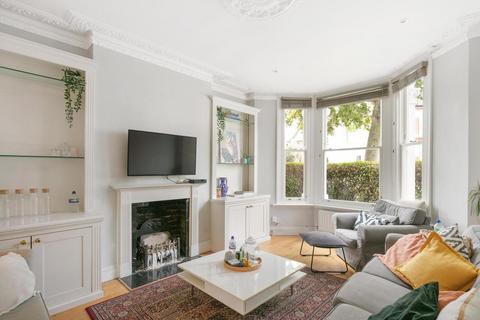 4 bedroom terraced house for sale, Mysore Road, London