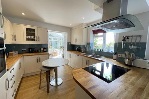 5 bedroom semi-detached house for sale, Wyndham Road, Salisbury SP1