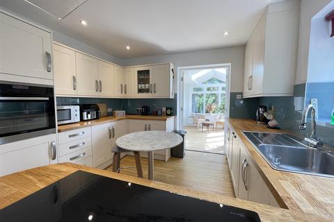 5 bedroom semi-detached house for sale, Wyndham Road, Salisbury SP1