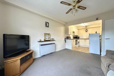 1 bedroom apartment for sale, Allington Court, Billericay CM11