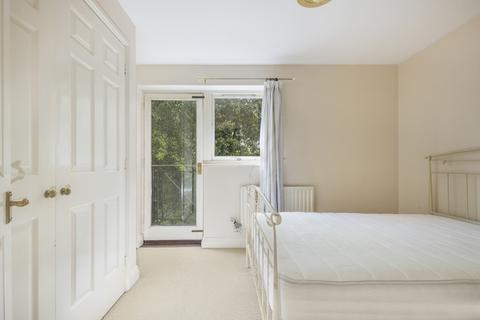 27 Undine Road, London, E14 9UW
