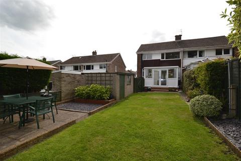 3 bedroom semi-detached house for sale, The Drive, Hipperholme, Halifax