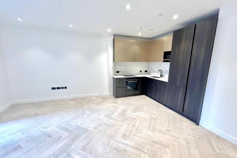 2 bedroom duplex to rent, Flank Street, London E1