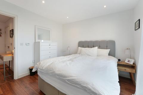 1 bedroom apartment for sale, Enterprise Way, London, SW18