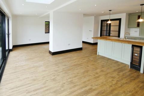 157 Bradwall Road, Sandbach, CW11 1GP