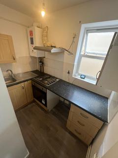 Studio to rent, Eastern Road, Romford RM1