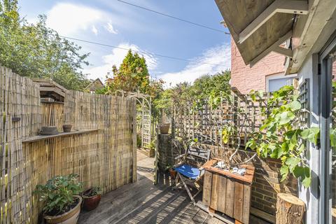 10 Highfields, Forest Row, RH18 5AJ