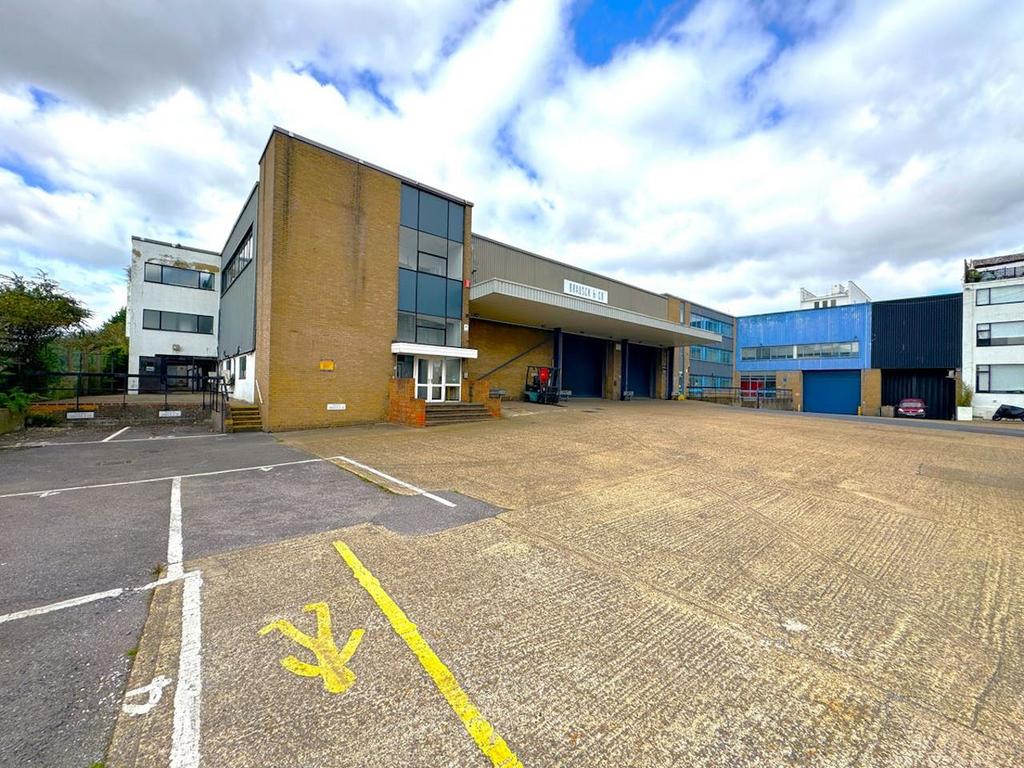 Great West Trading Estate Units 24 1.jpg