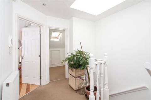1 bedroom apartment to rent, Kempshott Road, London SW16