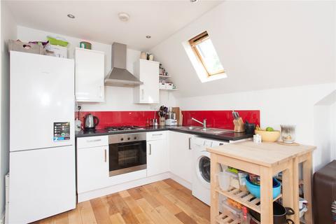 1 bedroom apartment to rent, Kempshott Road, London SW16