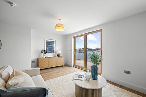 4 bedroom end of terrace house for sale, Baylys Road, Plymouth PL9