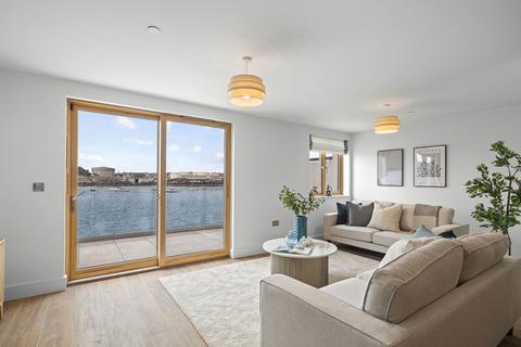 4 bedroom end of terrace house for sale, Baylys Road, Plymouth PL9