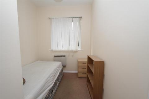 2 bedroom apartment to rent, Goosander Court, Colindale, London, NW9