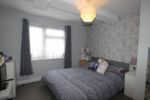 2 bedroom flat to rent, Bellegrove Road, Welling DA16