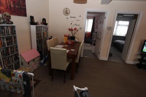 2 bedroom flat to rent, Bellegrove Road, Welling DA16