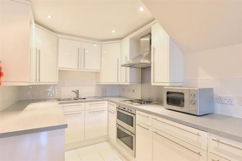 2 bedroom apartment for sale, West Grange Court, Clifton, York