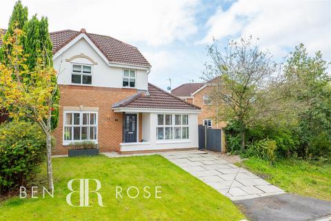 10 Honeysuckle Close, Whittle Le Woods, Chorley, PR6 7RF