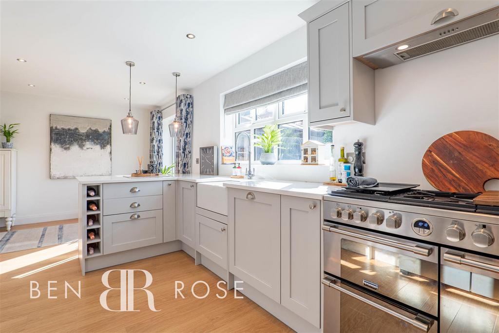 Kitchen/Breakfast Room