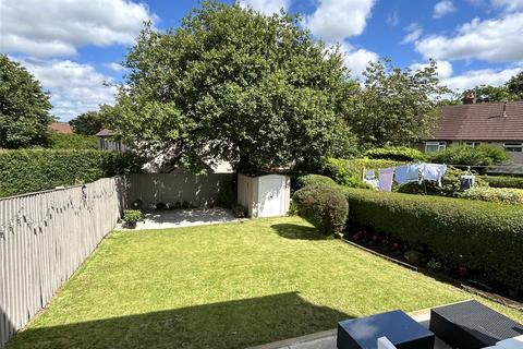35 Forest Crescent, Halifax, HX2 8DS