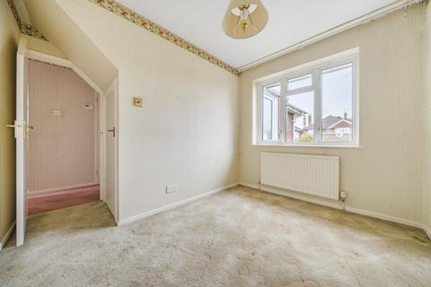 71 Brocks Drive, Fairlands, Guildford, GU3 3NQ