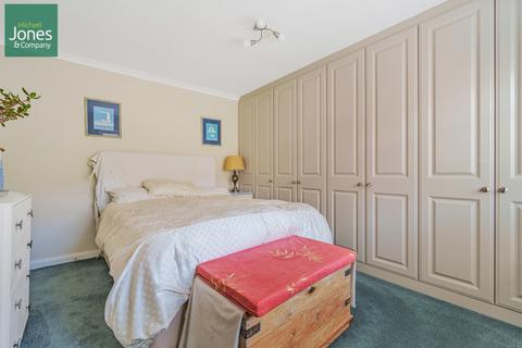 2 bedroom flat to rent, Gaisford Close, Worthing, West Sussex, BN14