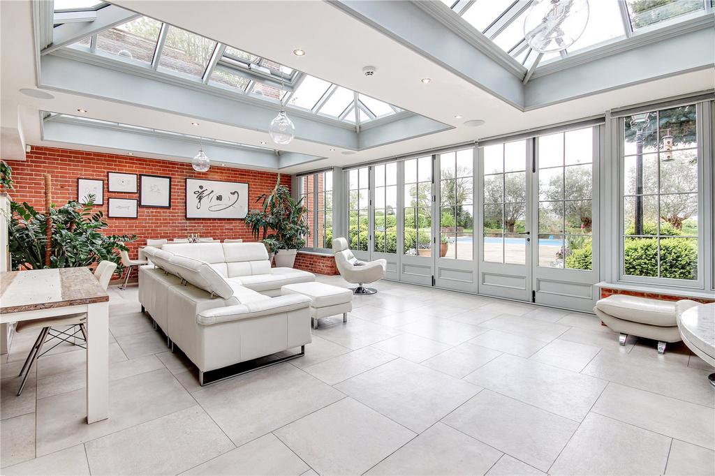 Breakfast Room