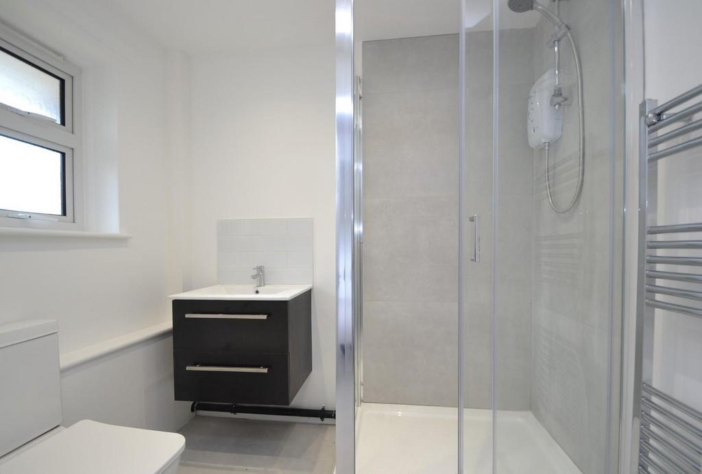 Shower Room.JPG