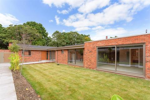 3 bedroom detached bungalow for sale, The Walled Garden, Ascot