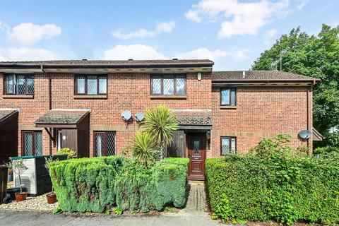 2 bedroom terraced house for sale, Drum Mead, Petersfield, Hampshire