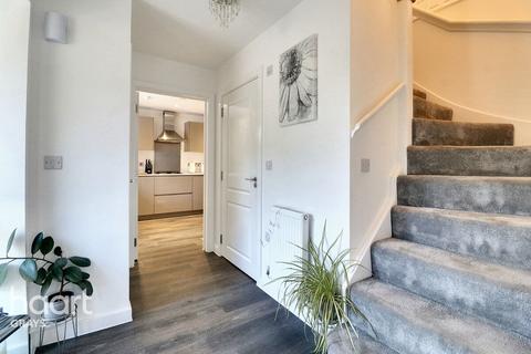 11 Devonshire Close, Grays, RM20 4BT