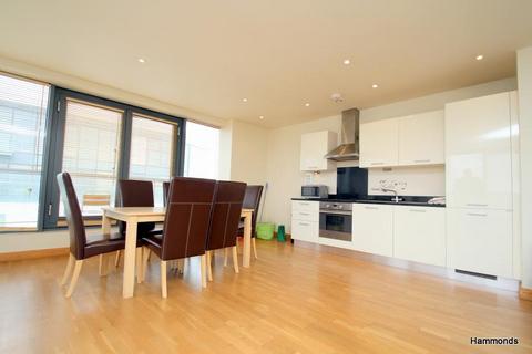 2 bedroom apartment to rent, Roach Road, London