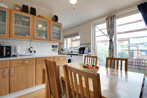 3 bedroom terraced house for sale, Goat Lane, Enfield