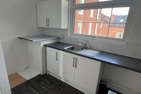 2 bedroom flat to rent, Brewery Walk, Worcester WR1