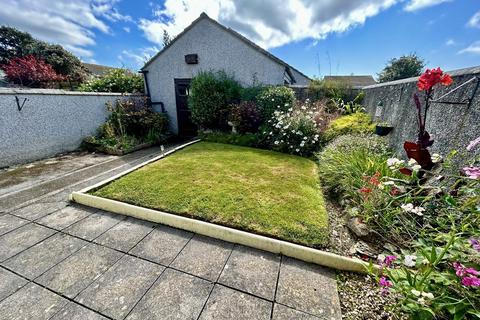 4 Chytroose Close, Helston, TR13 8UY