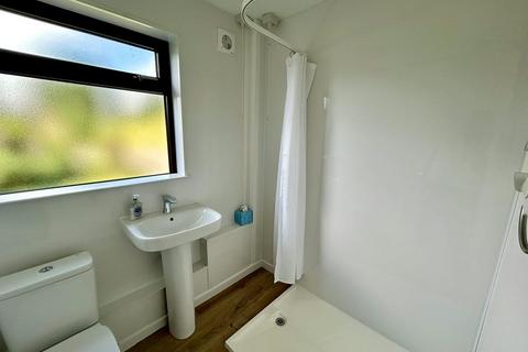 4 Chytroose Close, Helston, TR13 8UY